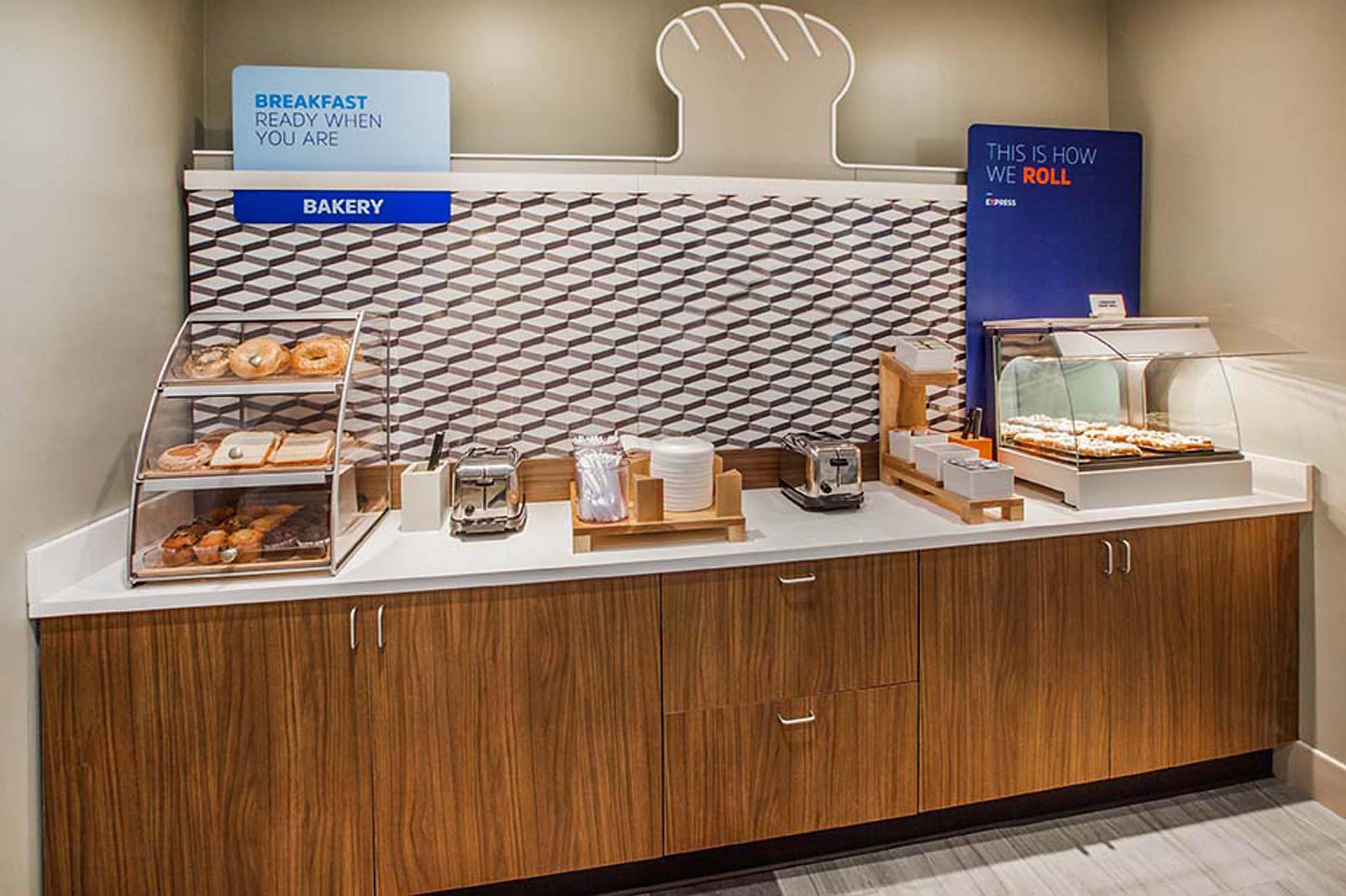 Holiday Inn Express Hotel & Suites San Jose-Morgan Hill By Ihg Bagian luar foto